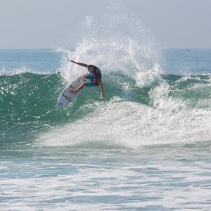 ビード・ダービッジ Trestles 2014 R2H6