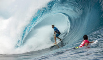 Billabong Pro Tahiti ビード10ポイントライド