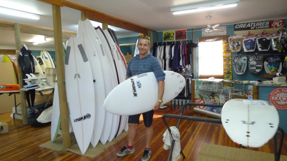 マネージャーのジェリーとMINI BULLET 5'11" x 19.1/4 x 2.3/8 マネージャーのジェリーとMINI BULLET 5'11" x 19.1/4 x 2.3/8