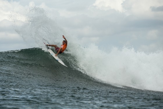 パーコ Win Oakley Pro Bali 2013
